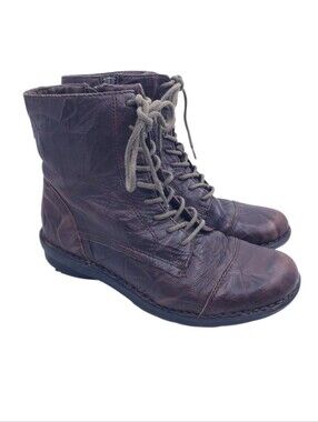 Clarks Nikki Plaza Brown Distressed Leather Lace Up Combat Boots Women's Size 7
